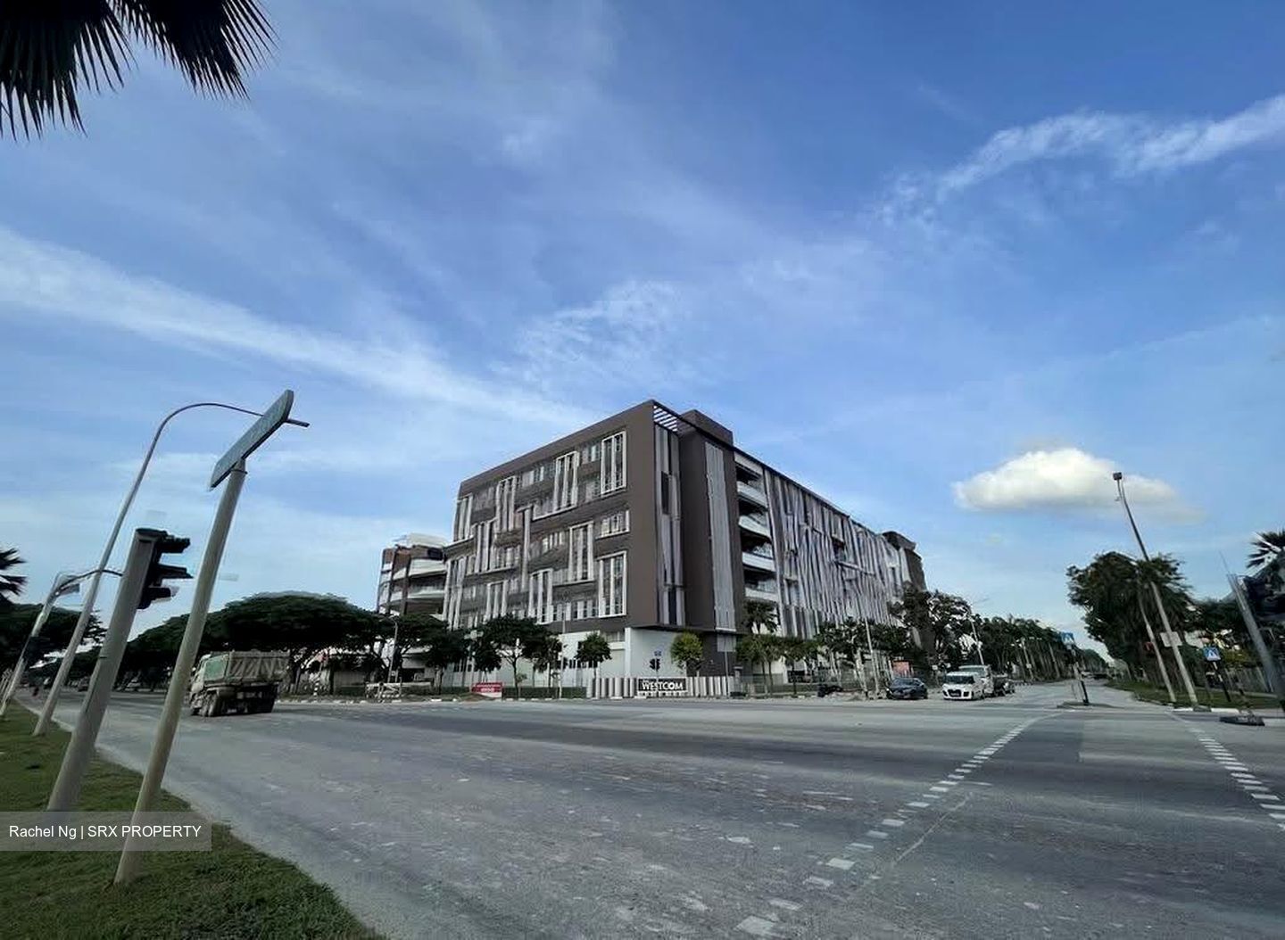 The Westcom (D22), Factory #611008961